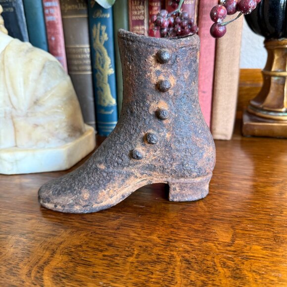 Victorian Cast Iron Boot Mold from Norwich Connecticut - Picture 11 of 16